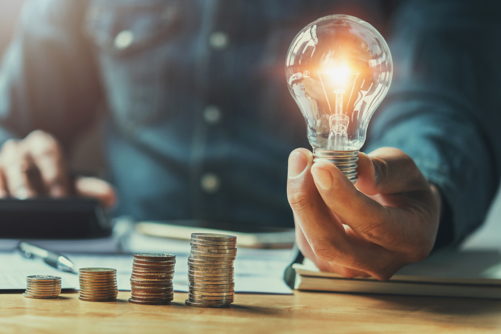 Náklady na Energie: Kompletní Průvodce Úsporami () Náklady na Energie: Kompletní Průvodce Úsporami