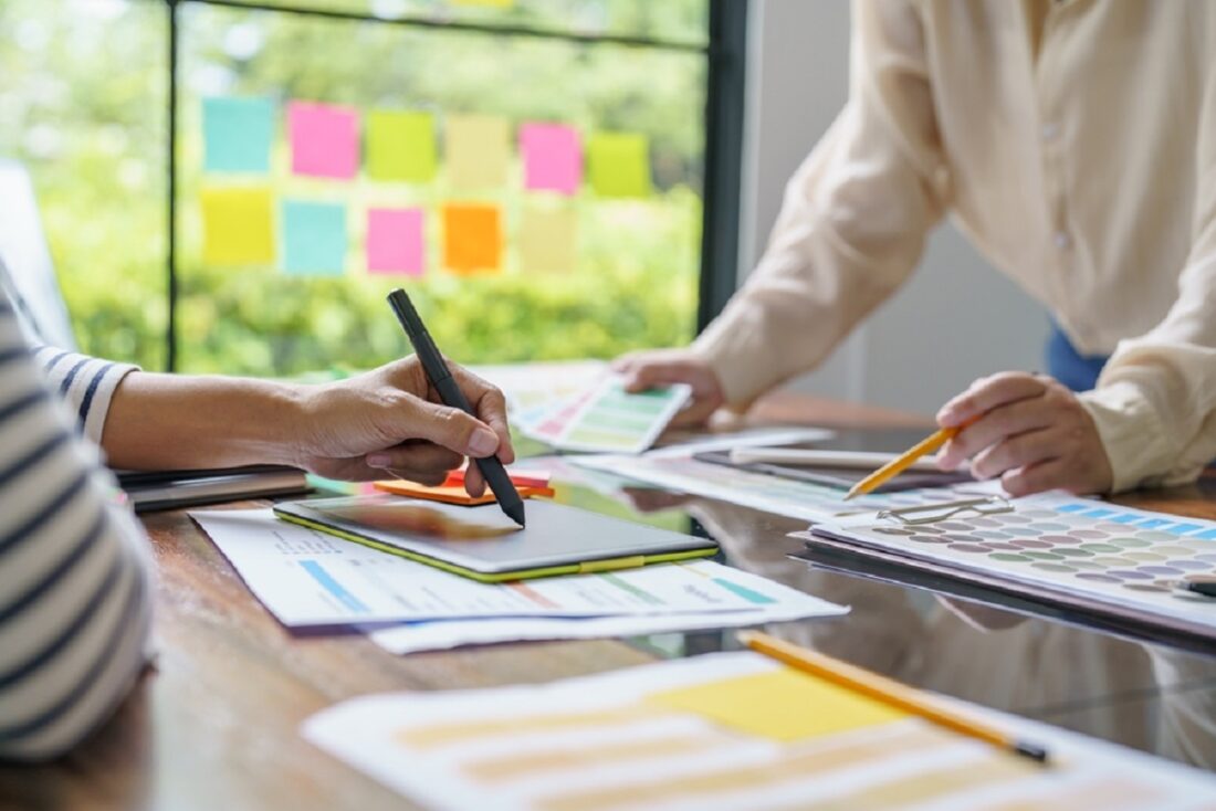 Teamwork,Brainstorming,Creative,Idea,Business,Project.,Business,People,Meeting,Taking