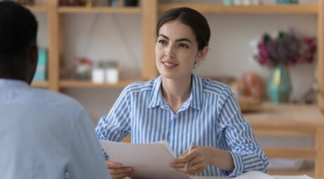 Hodnoticí pohovory se zaměstnanci v praxi: užitečné tipy a nejčastější chyby