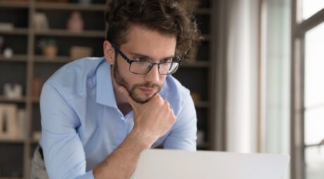 Velký průvodce pro OSVČ: Jak podat daňové přiznání v roce 2026