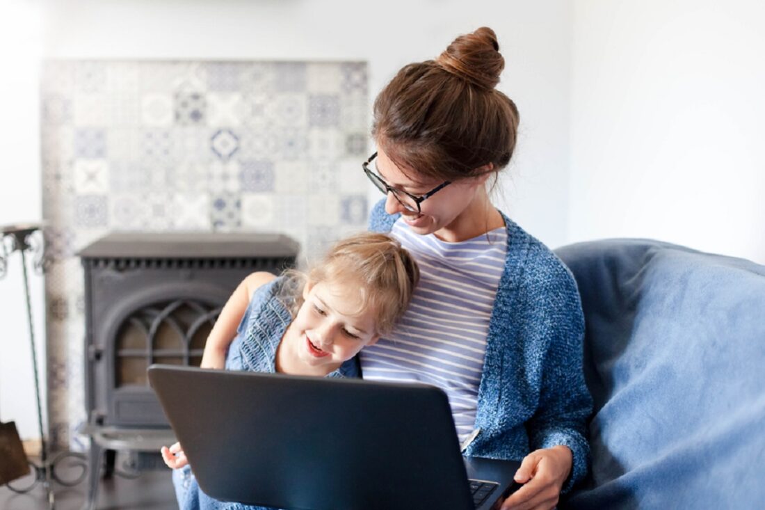 Working,From,Home,Office,With,Kid.,Mother,And,Daughter,Using